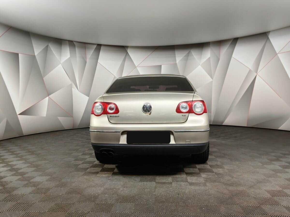 Volkswagen Passat с пробегом — 2008 год. Фото: #7