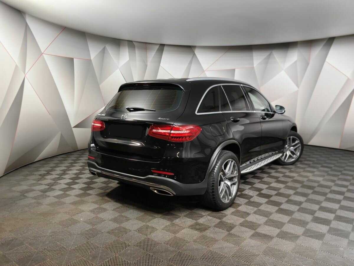Mercedes-Benz GLC с пробегом — 2017 год. Фото: #1