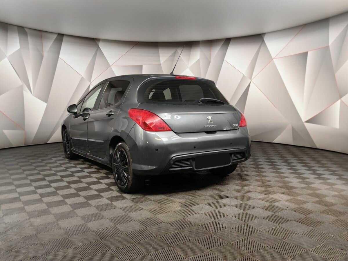 Peugeot 308 с пробегом — 2011 год. Фото: #3