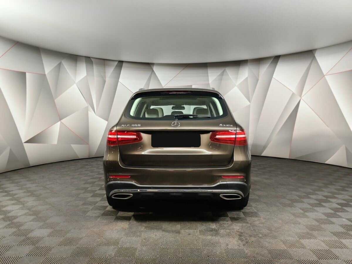 Mercedes-Benz GLC с пробегом — 2016 год. Фото: #7