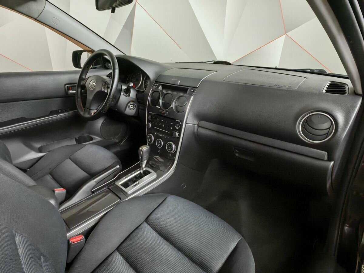 Mazda 6 с пробегом — 2006 год. Фото: #8