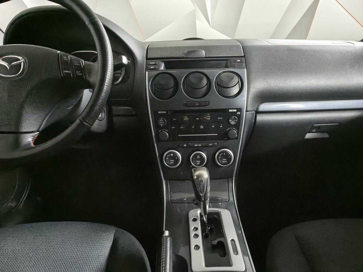 Mazda 6 с пробегом — 2006 год. Фото: #10
