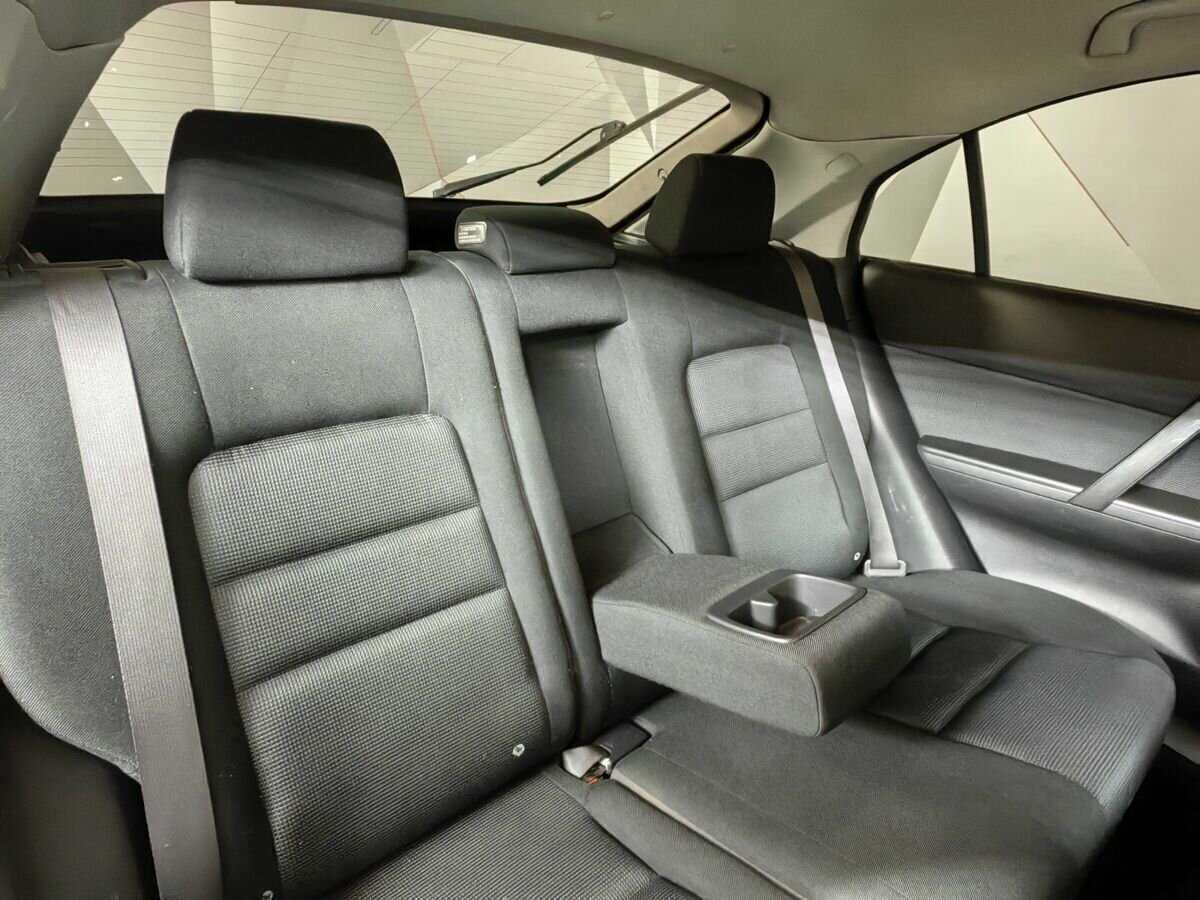 Mazda 6 с пробегом — 2006 год. Фото: #12