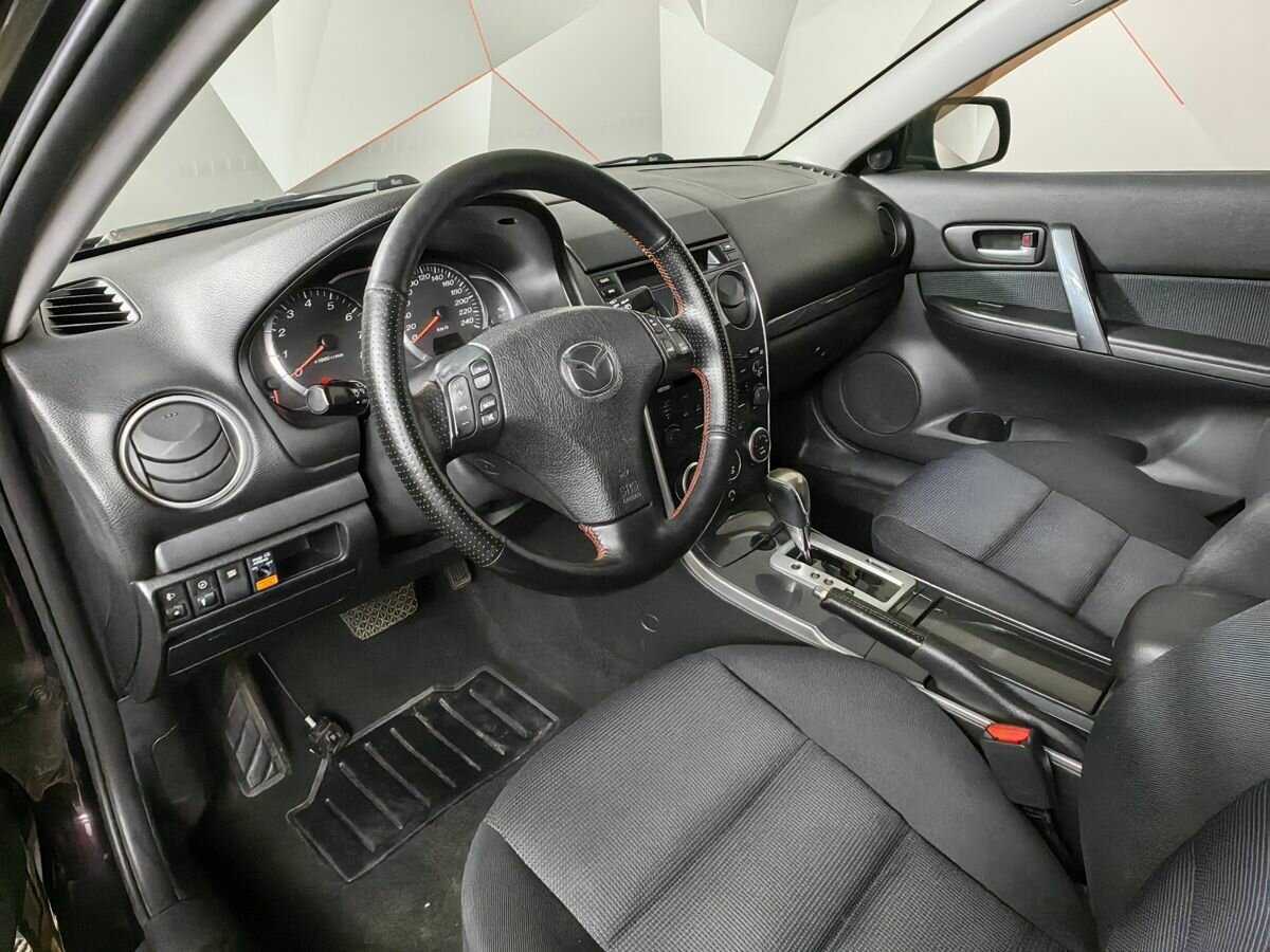Mazda 6 с пробегом — 2006 год. Фото: #13