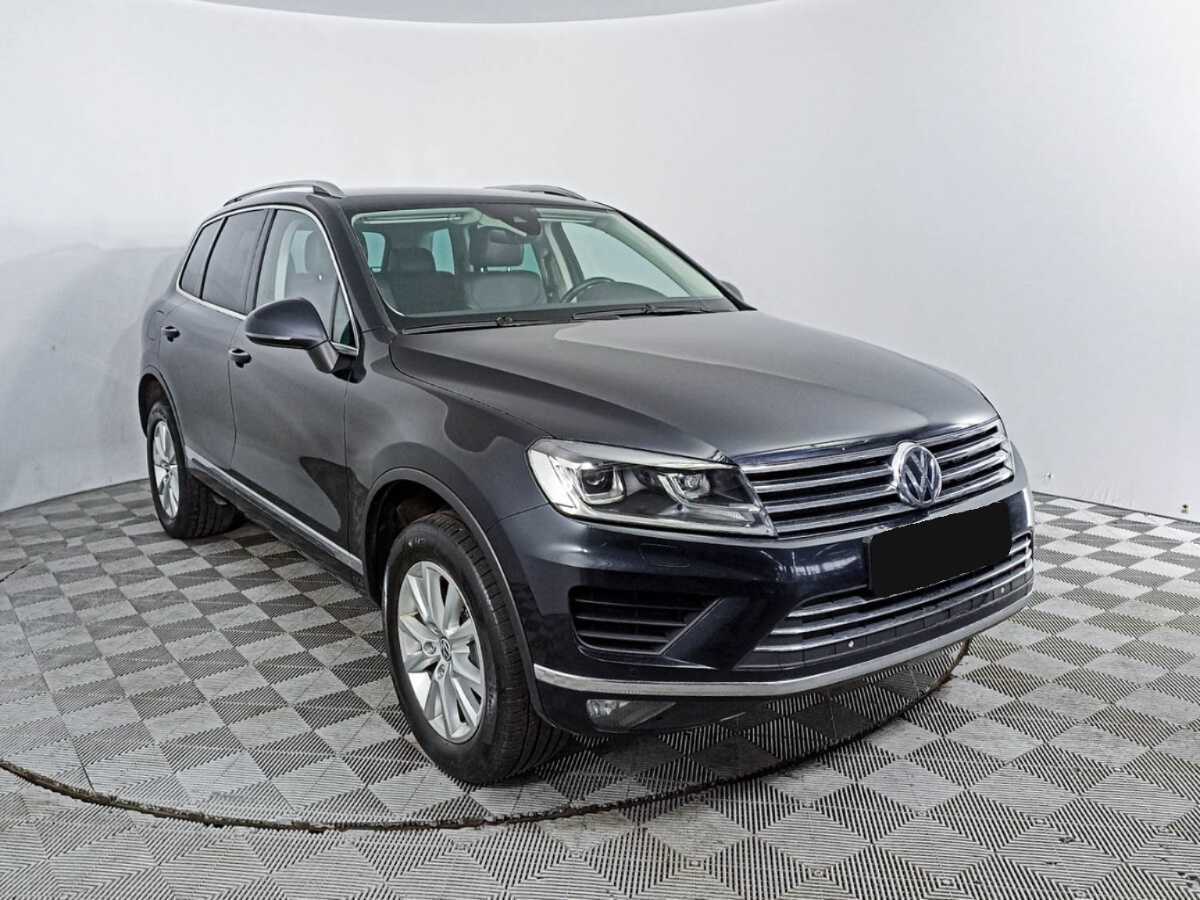 Volkswagen Touareg с пробегом — 2016 год. Фото: #2