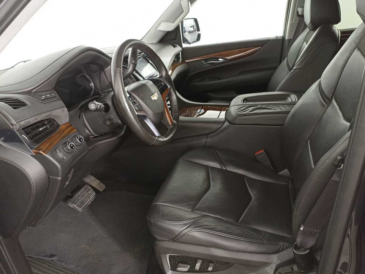 Cadillac Escalade с пробегом — 2016 год. Фото: #13