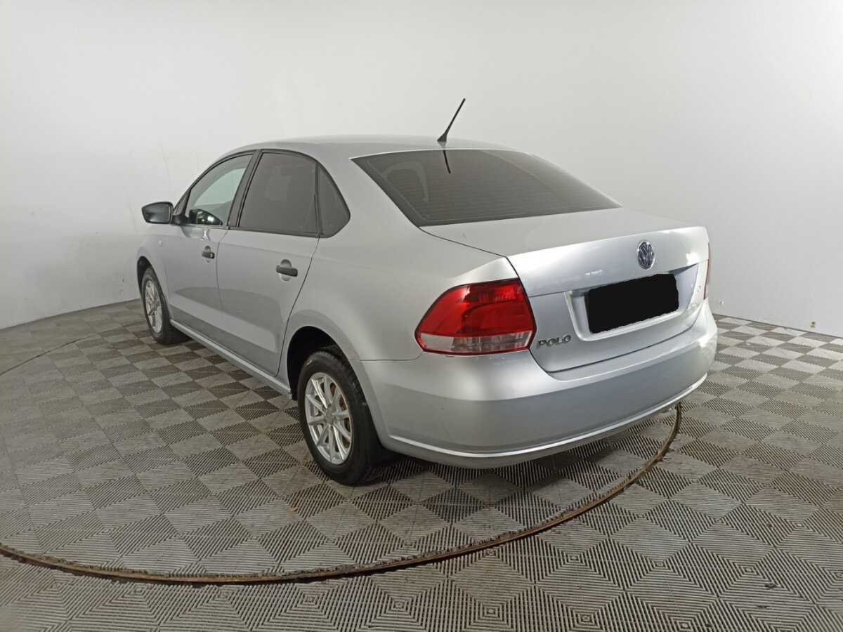 Volkswagen Polo с пробегом — 2014 год. Фото: #6