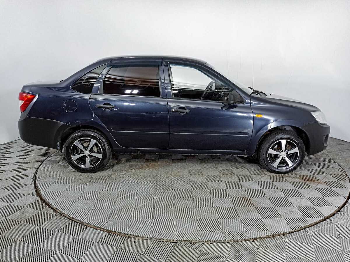 Lada (ВАЗ) Granta с пробегом — 2012 год. Фото: #3