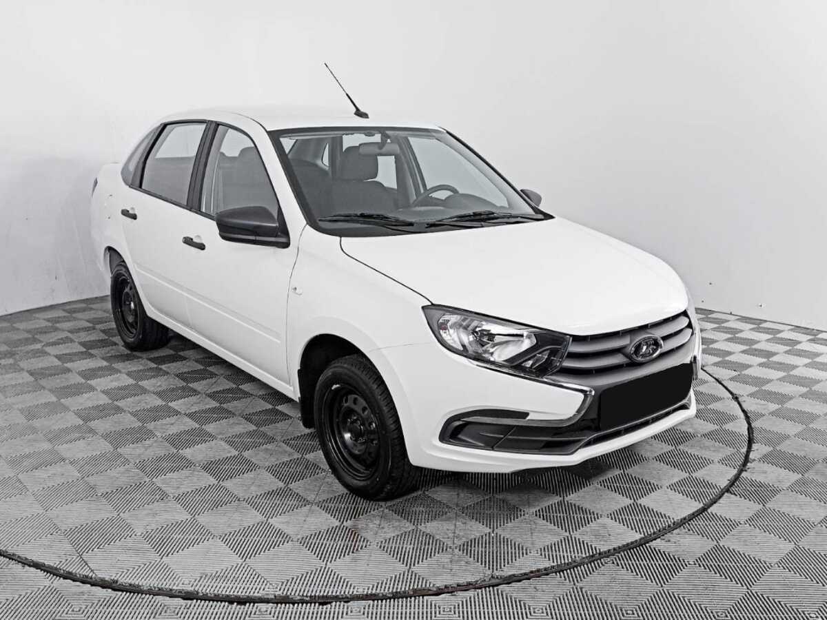 Lada (ВАЗ) Granta с пробегом — 2024 год. Фото: #2