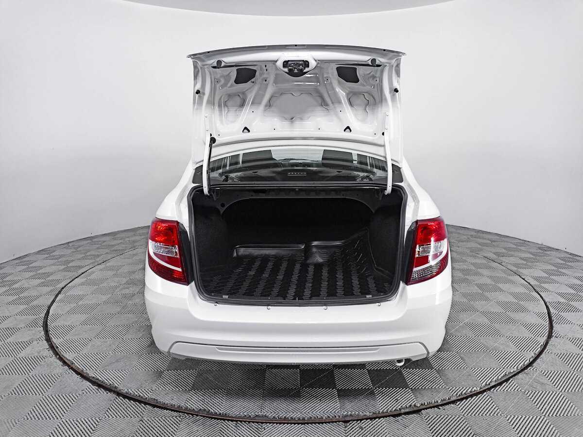 Lada (ВАЗ) Granta с пробегом — 2024 год. Фото: #9