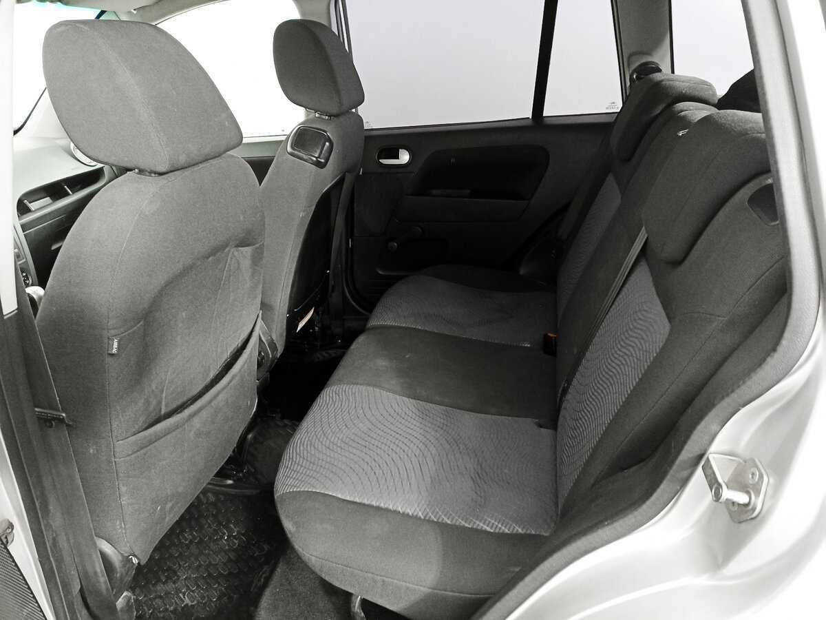 Ford Fusion с пробегом — 2008 год. Фото: #9