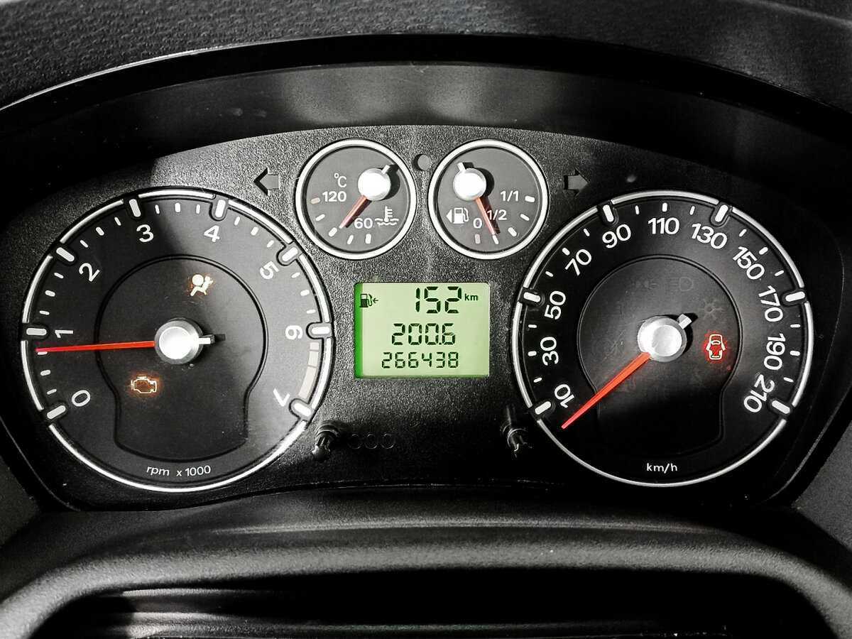 Ford Fusion с пробегом — 2008 год. Фото: #10