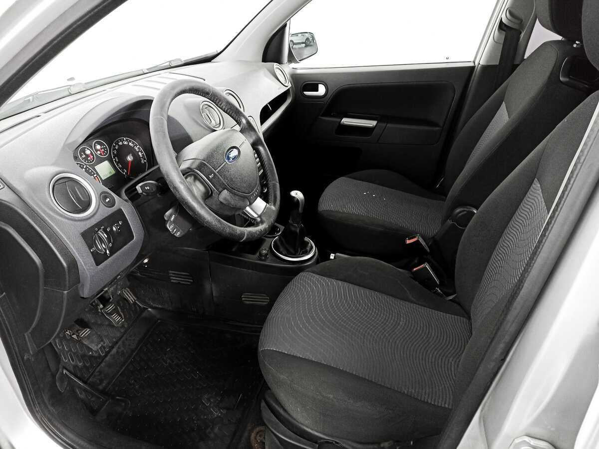 Ford Fusion с пробегом — 2008 год. Фото: #13