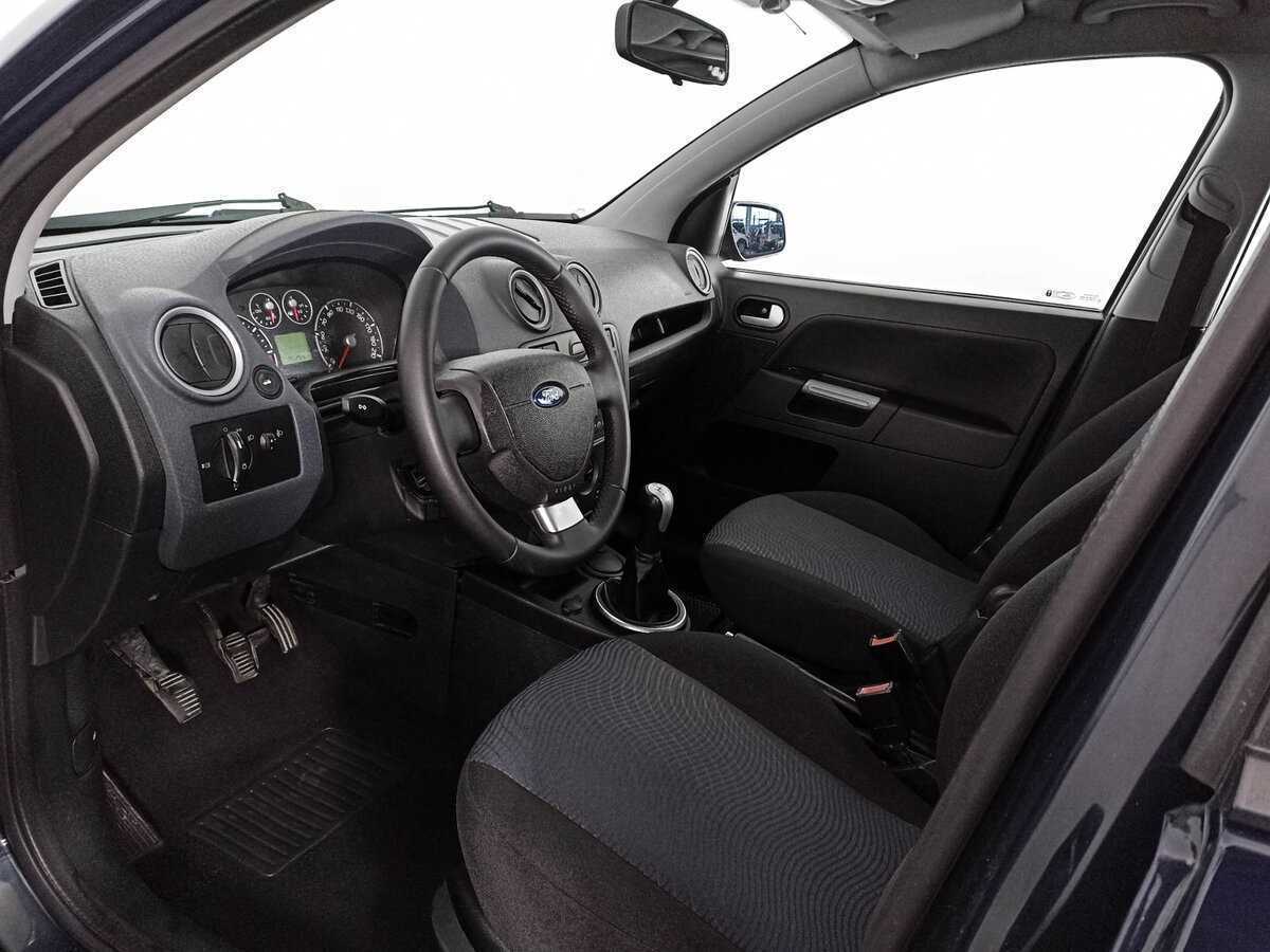 Ford Fusion с пробегом — 2007 год. Фото: #15