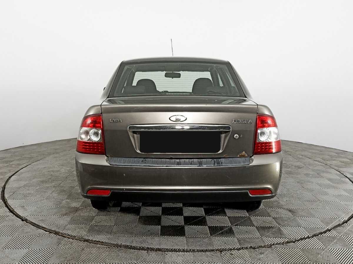 Lada (ВАЗ) Priora с пробегом — 2014 год. Фото: #4