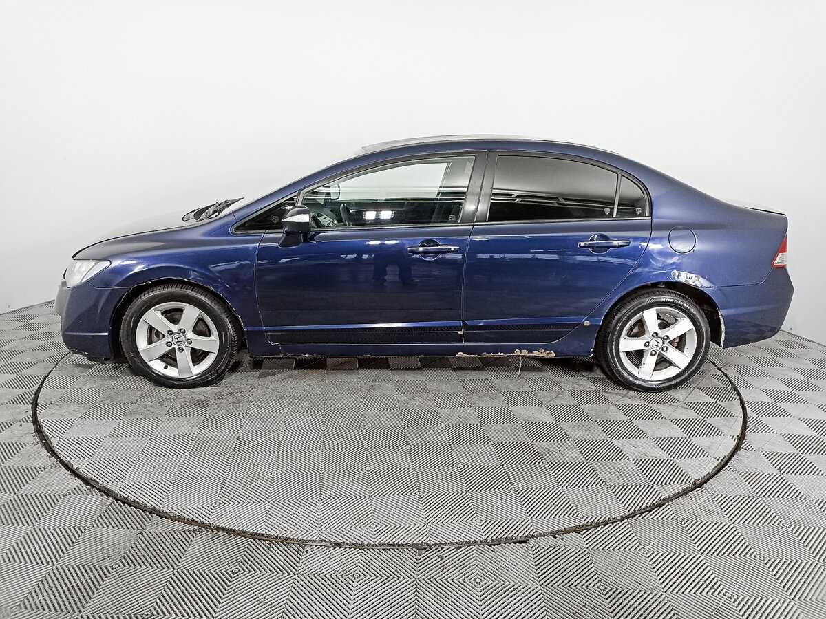 Honda Civic с пробегом — 2007 год. Фото: #7