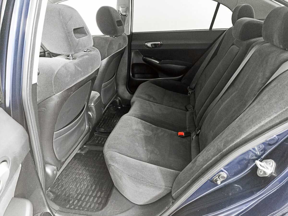 Honda Civic с пробегом — 2007 год. Фото: #9