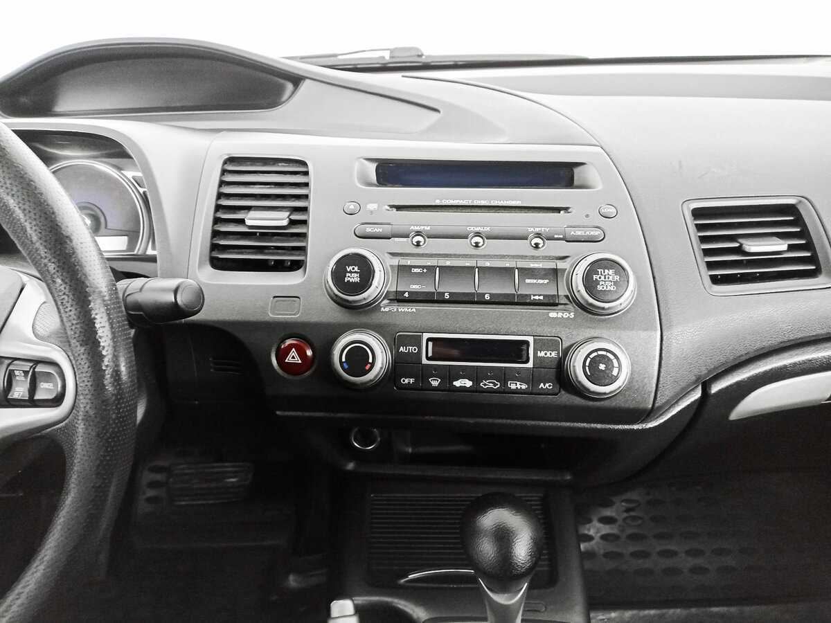 Honda Civic с пробегом — 2007 год. Фото: #12
