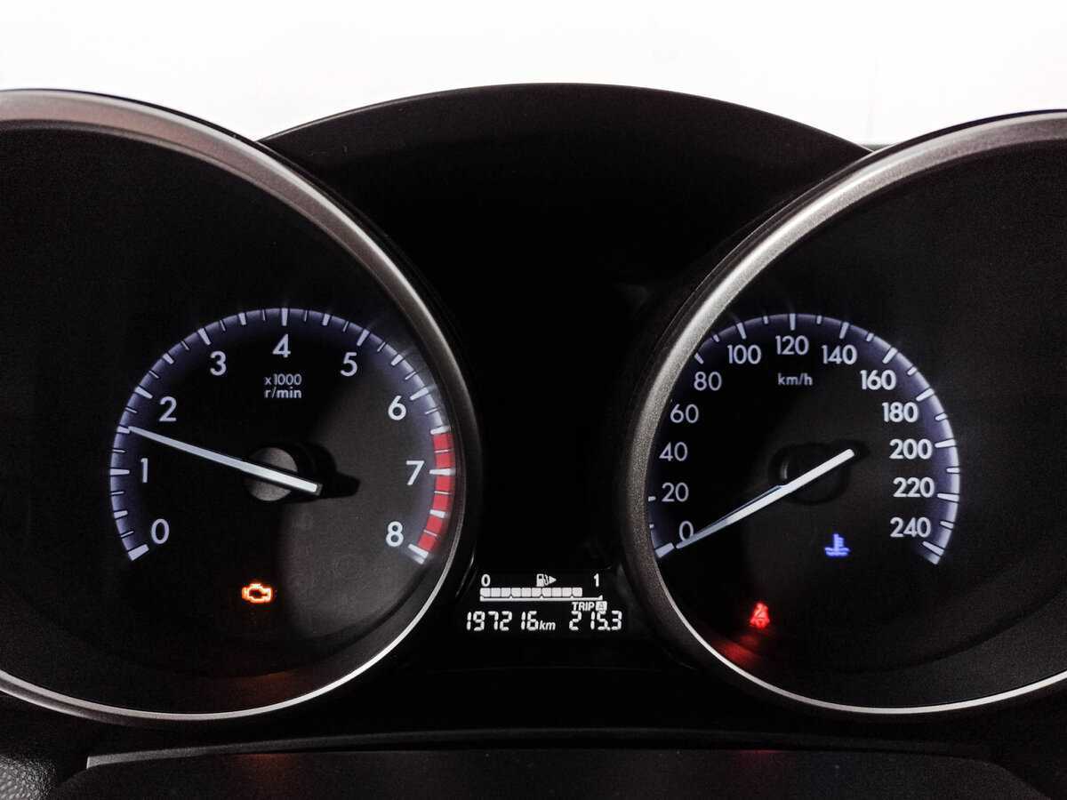 Mazda 3 с пробегом — 2011 год. Фото: #10