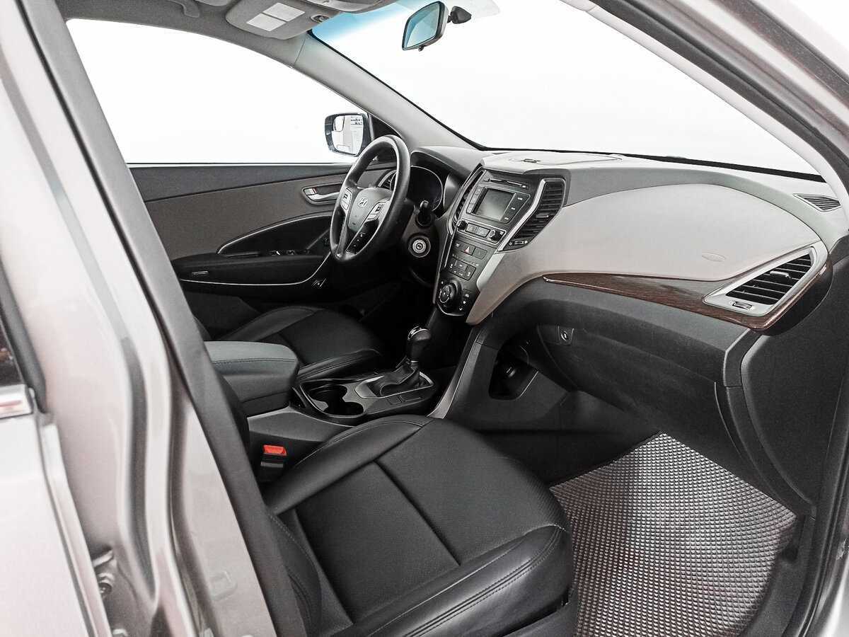 Hyundai Santa Fe с пробегом — 2017 год. Фото: #6