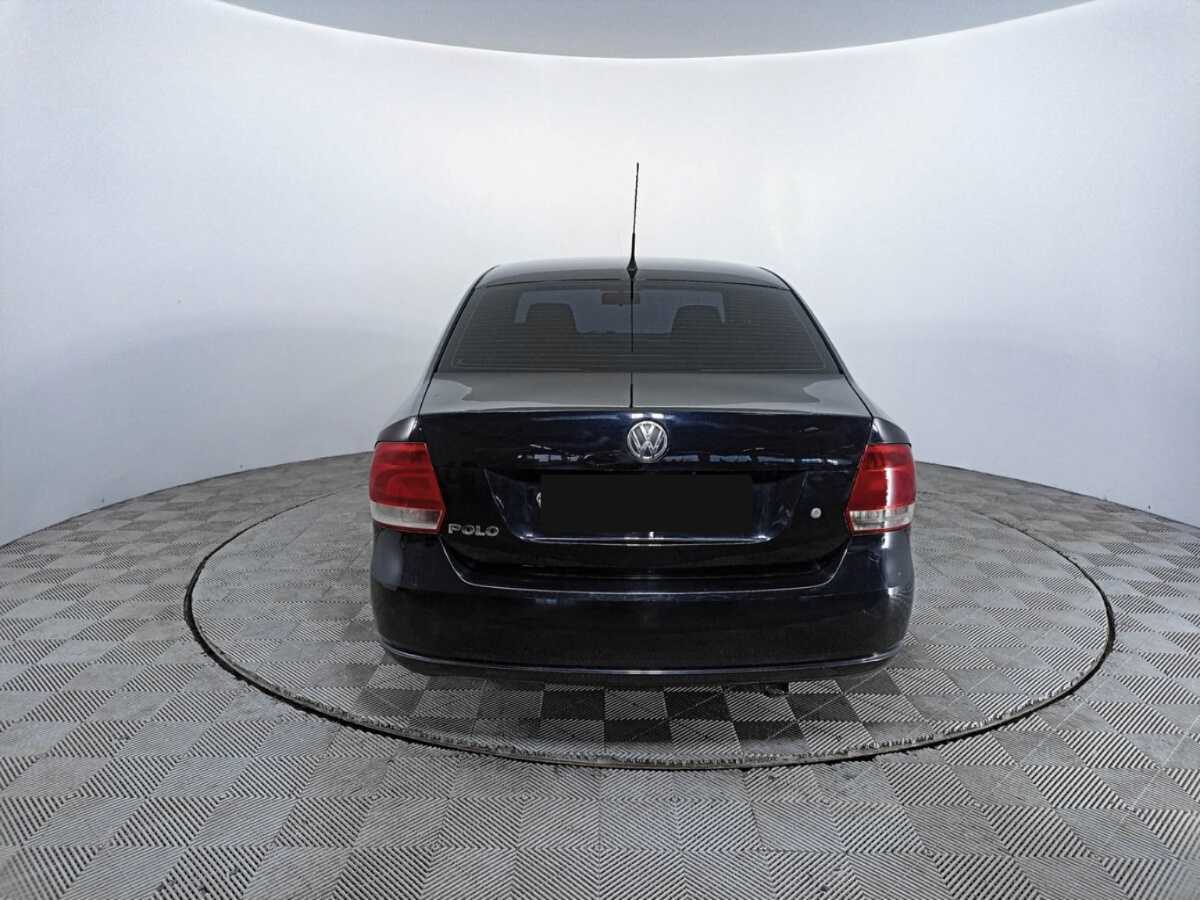 Volkswagen Polo с пробегом — 2011 год. Фото: #5
