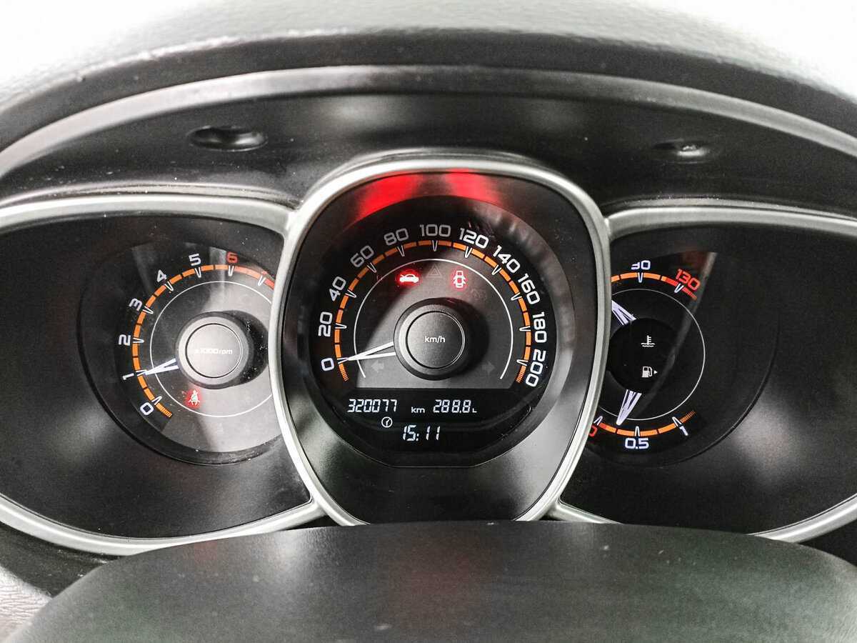 Lada (ВАЗ) Vesta с пробегом — 2017 год. Фото: #10