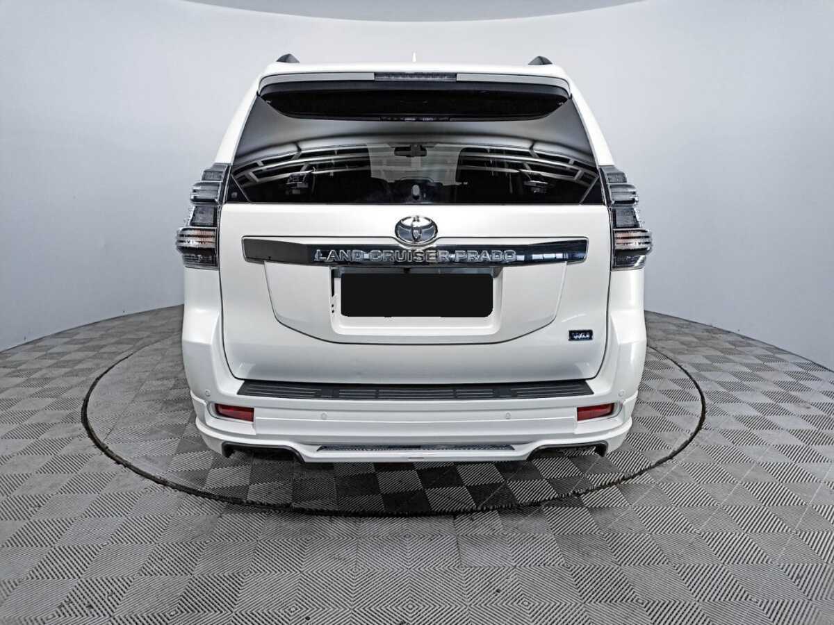 Toyota Land Cruiser Prado с пробегом — 2017 год. Фото: #5