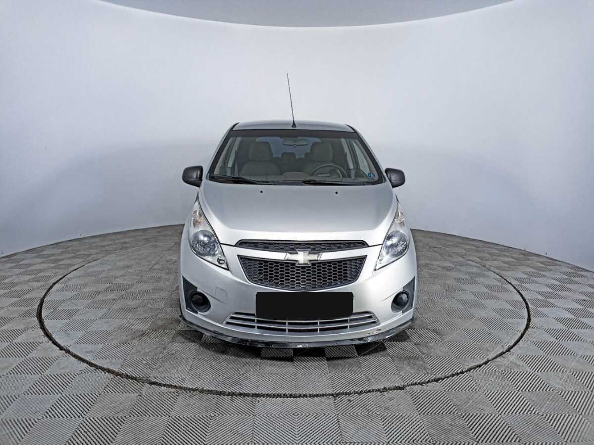 Chevrolet Spark с пробегом — 2011 год. Фото: #1