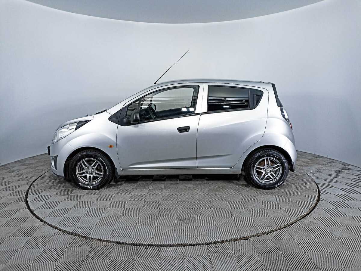 Chevrolet Spark с пробегом — 2011 год. Фото: #7