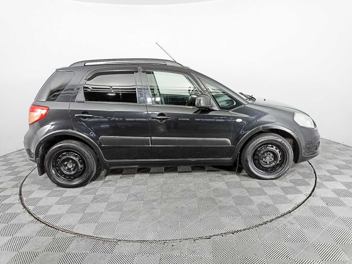 Suzuki SX4 с пробегом — 2011 год. Фото: #3