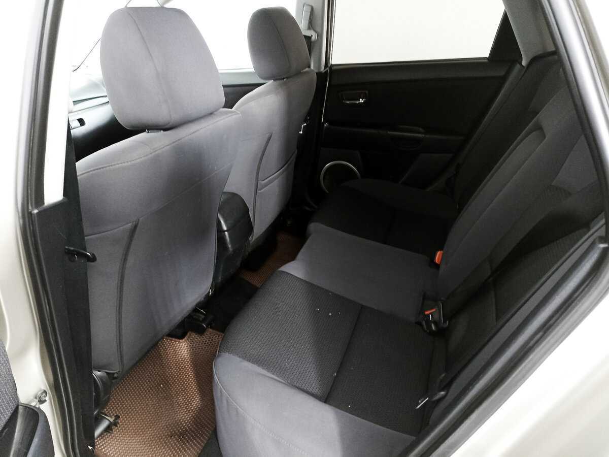 Mazda 3 с пробегом — 2008 год. Фото: #10