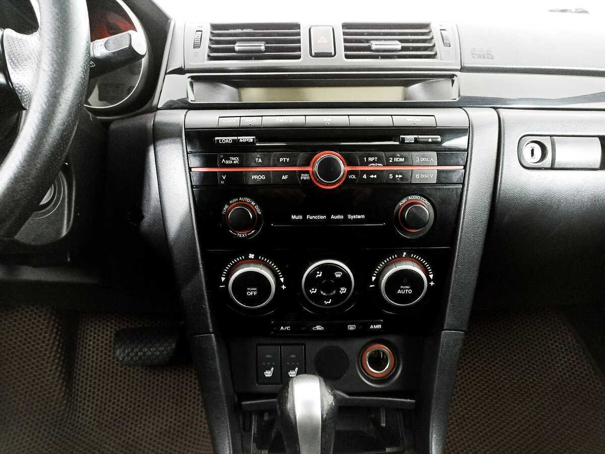 Mazda 3 с пробегом — 2008 год. Фото: #13