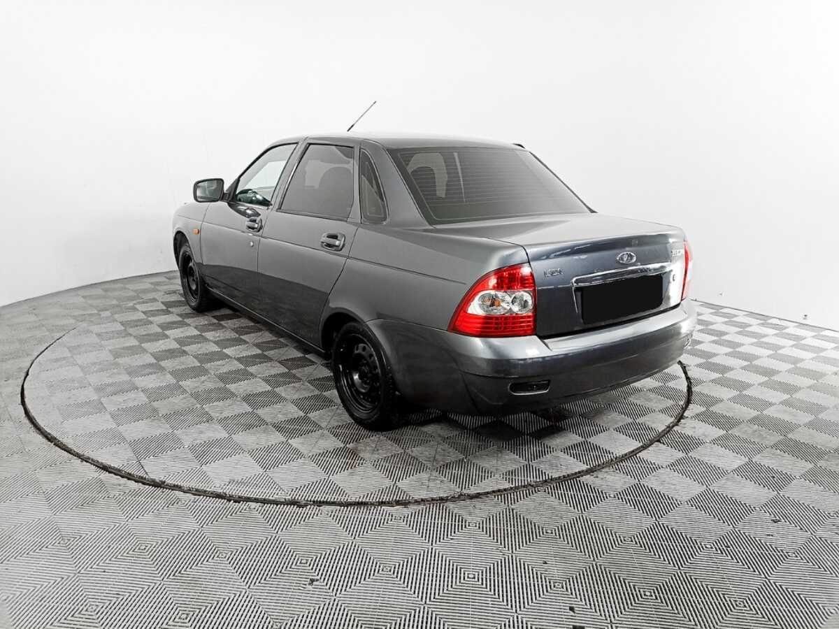 Lada (ВАЗ) Priora с пробегом — 2015 год. Фото: #5