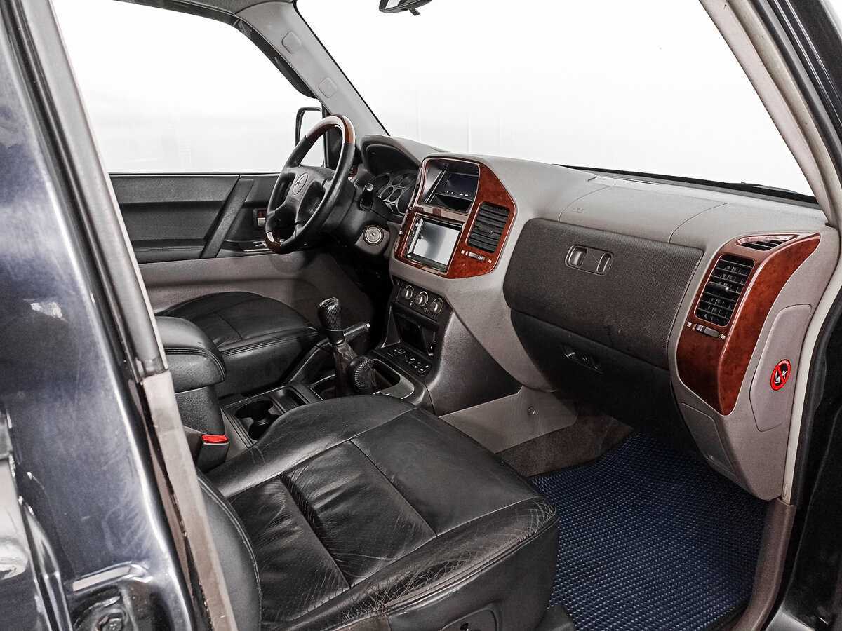 Mitsubishi Pajero с пробегом — 2005 год. Фото: #4