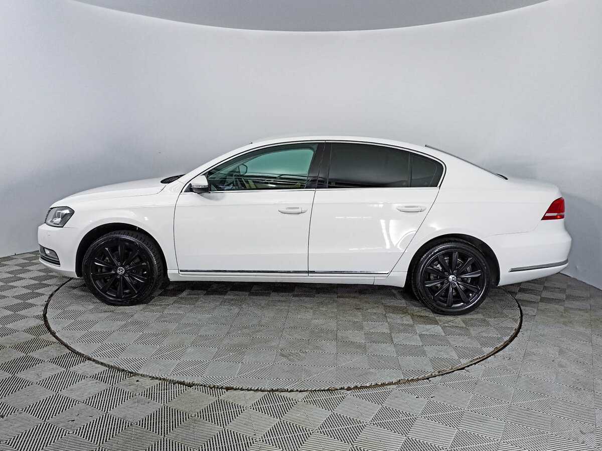 Volkswagen Passat с пробегом — 2011 год. Фото: #7