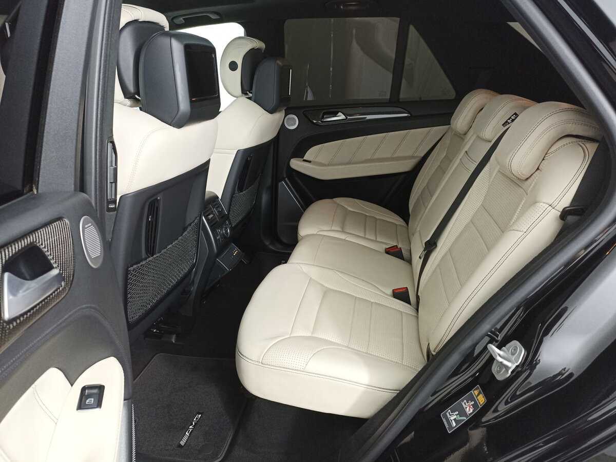 Mercedes-Benz GLE AMG с пробегом — 2017 год. Фото: #9