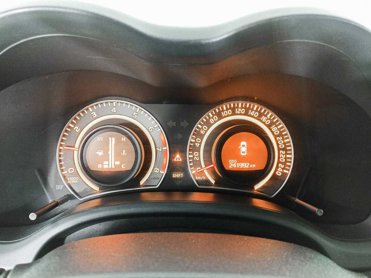 Toyota Corolla с пробегом — 2008 год. Фото: #10