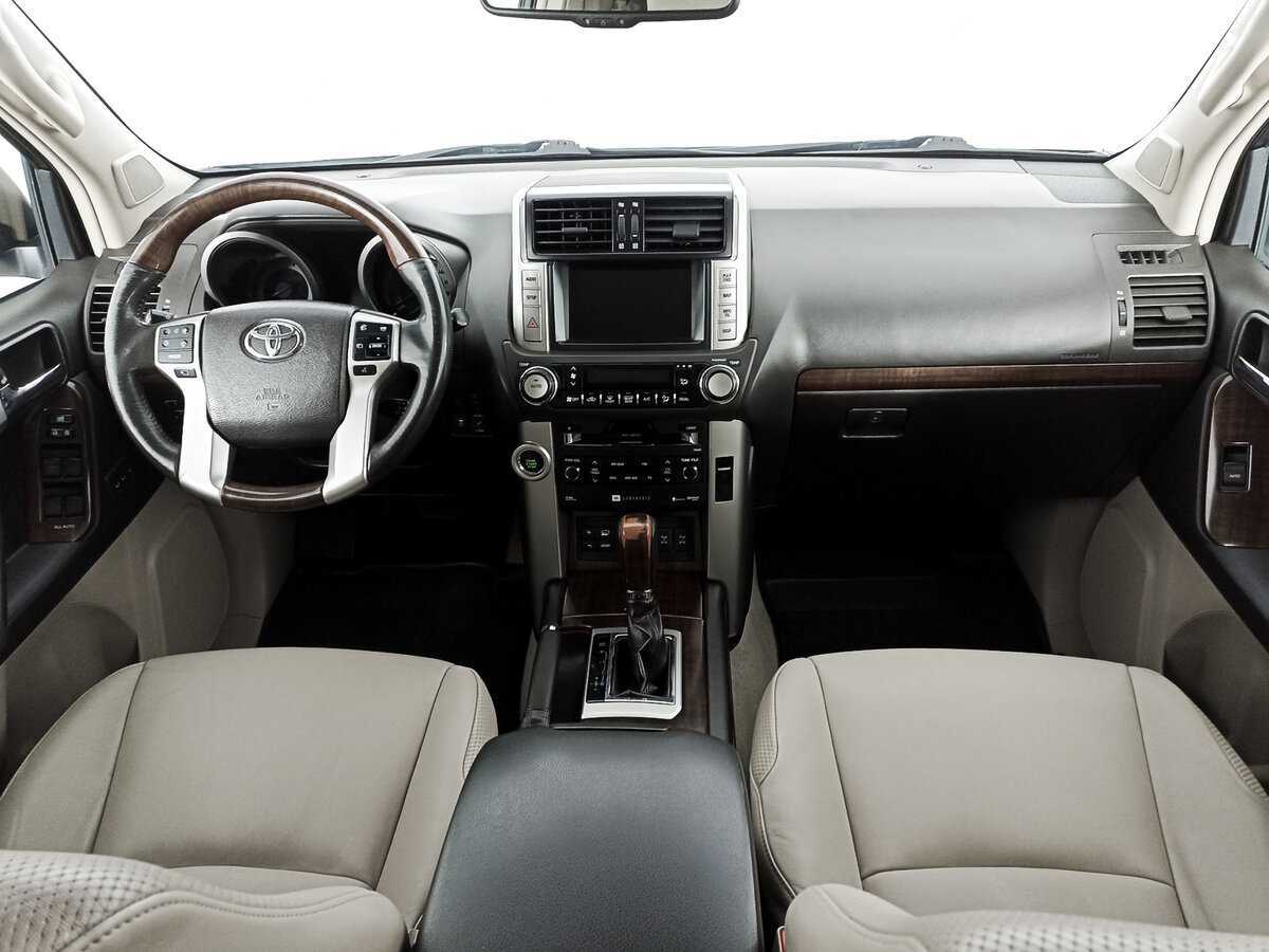 Toyota Land Cruiser Prado с пробегом — 2013 год. Фото: #9