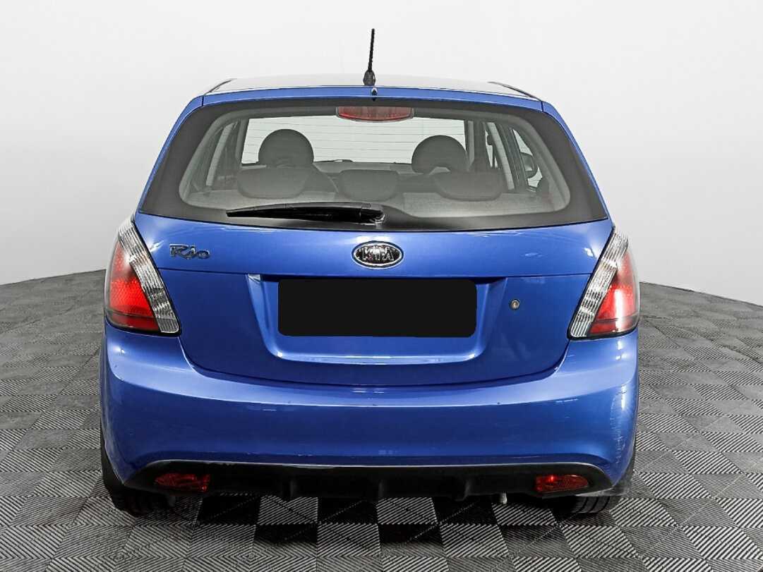 Kia Rio с пробегом — 2010 год. Фото: #5