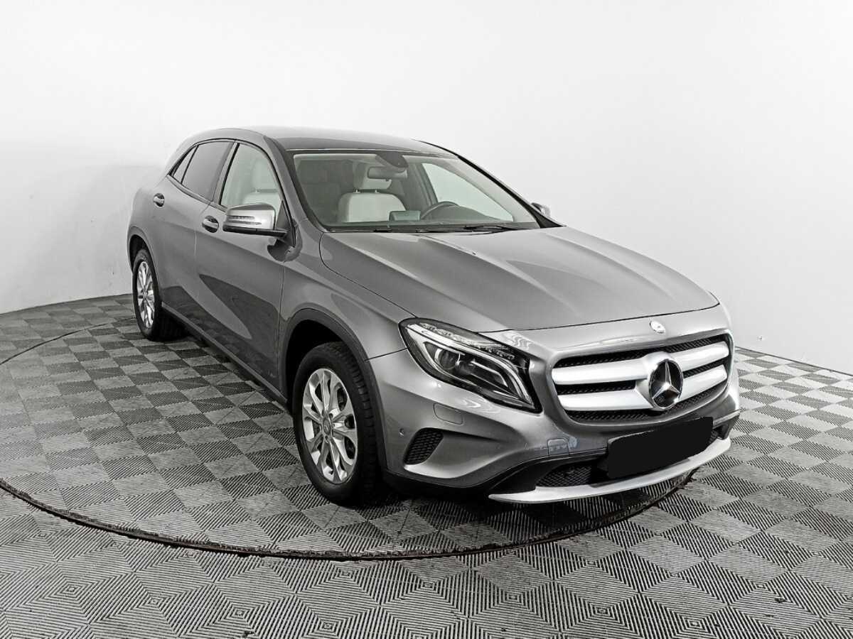 Mercedes-Benz GLA с пробегом — 2015 год. Фото: #2