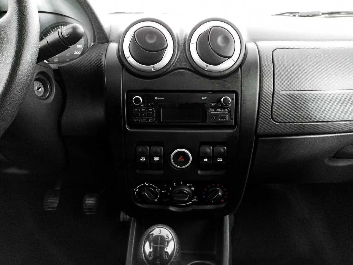 Lada (ВАЗ) Largus с пробегом — 2019 год. Фото: #9