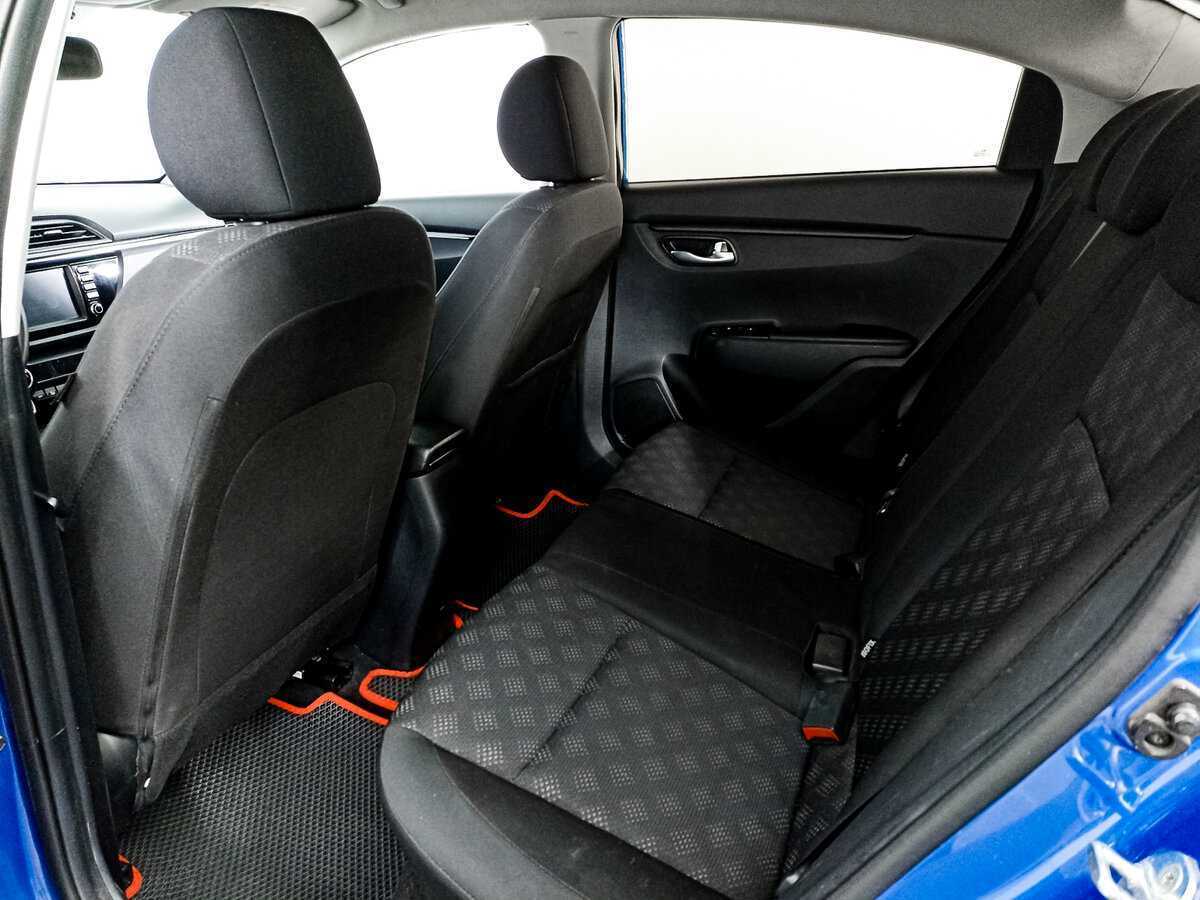 Kia Rio с пробегом — 2017 год. Фото: #9