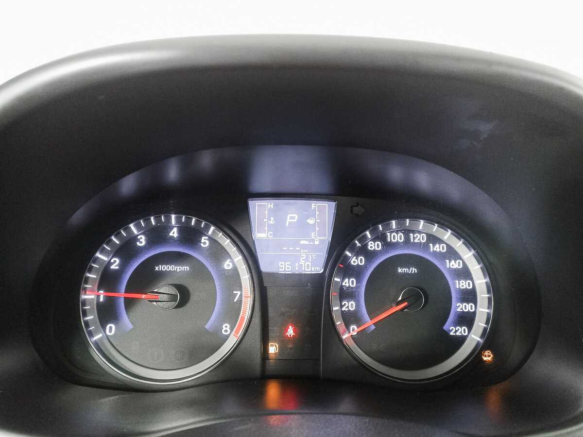 Hyundai Solaris с пробегом — 2016 год. Фото: #10