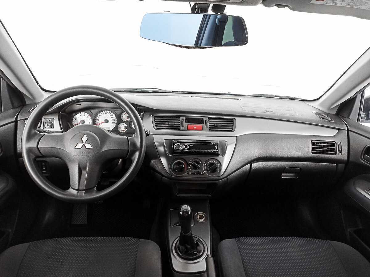 Mitsubishi Lancer с пробегом — 2007 год. Фото: #9