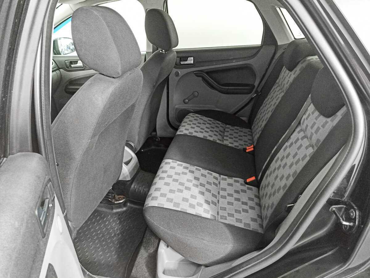 Ford Focus с пробегом — 2008 год. Фото: #9