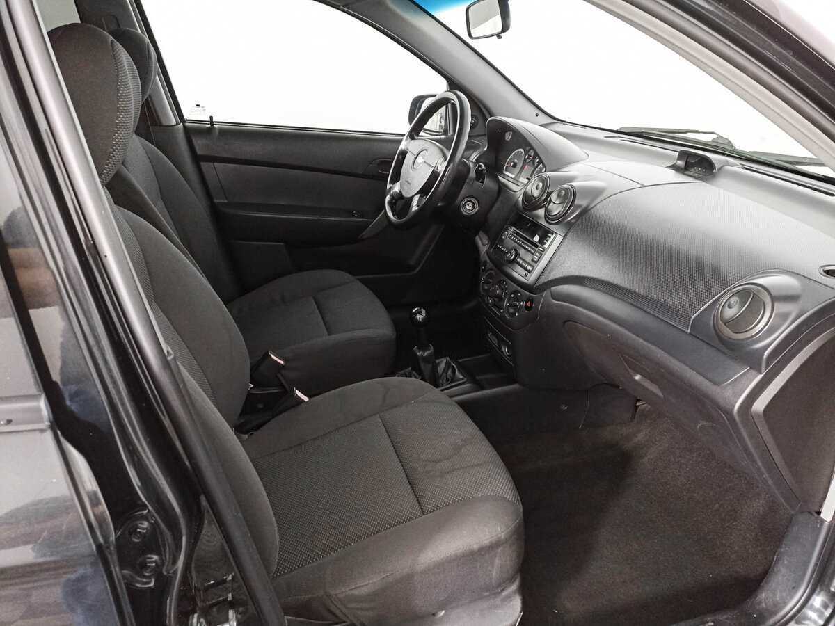 Chevrolet Aveo с пробегом — 2007 год. Фото: #8