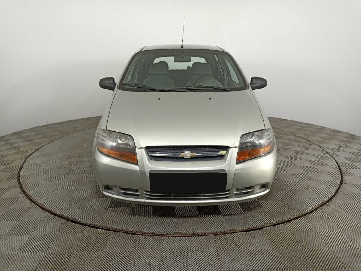 Chevrolet Aveo с пробегом — 2004 год. Фото: #1