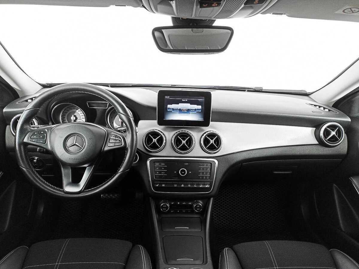 Mercedes-Benz GLA с пробегом — 2016 год. Фото: #9