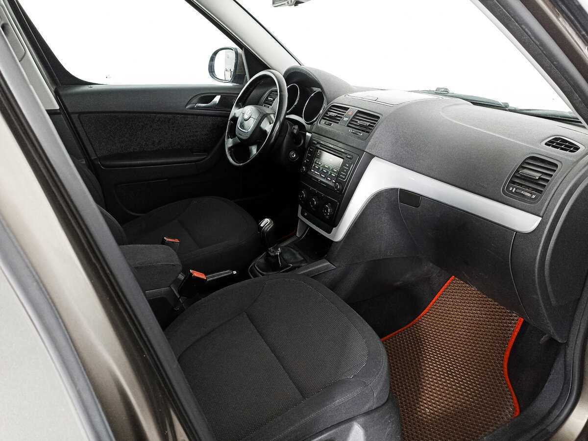 Skoda Yeti с пробегом — 2011 год. Фото: #6