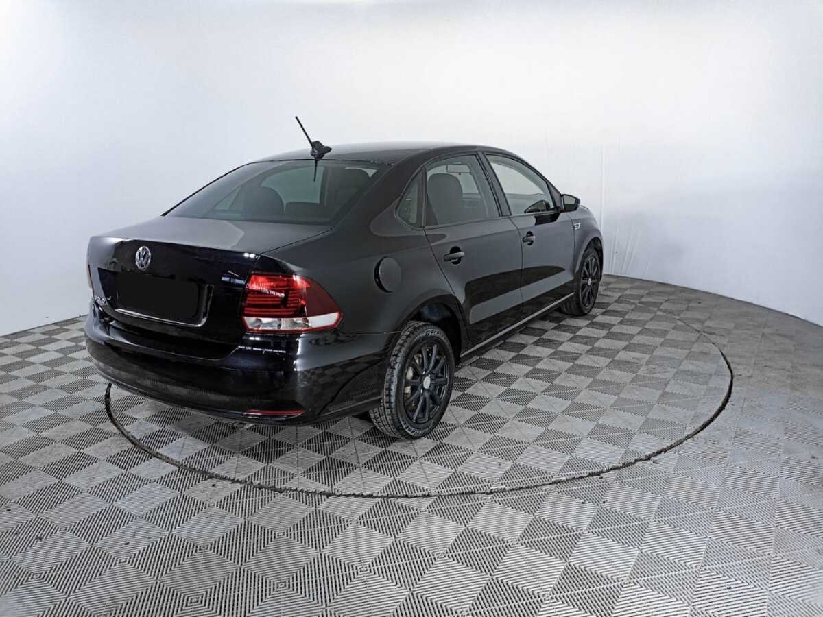 Volkswagen Polo с пробегом — 2018 год. Фото: #4